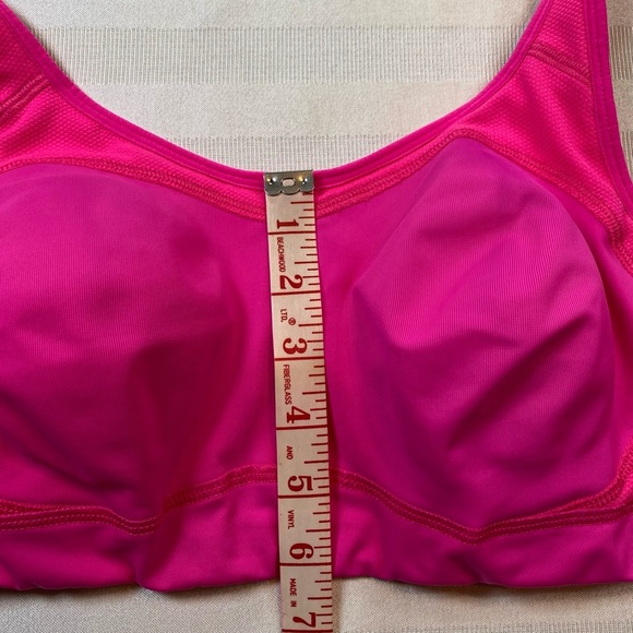 Champion Hot Pink Sports Bra Full Coverage Intimates Sz 36-39 C/D Back Closure - Picture 10 of 11